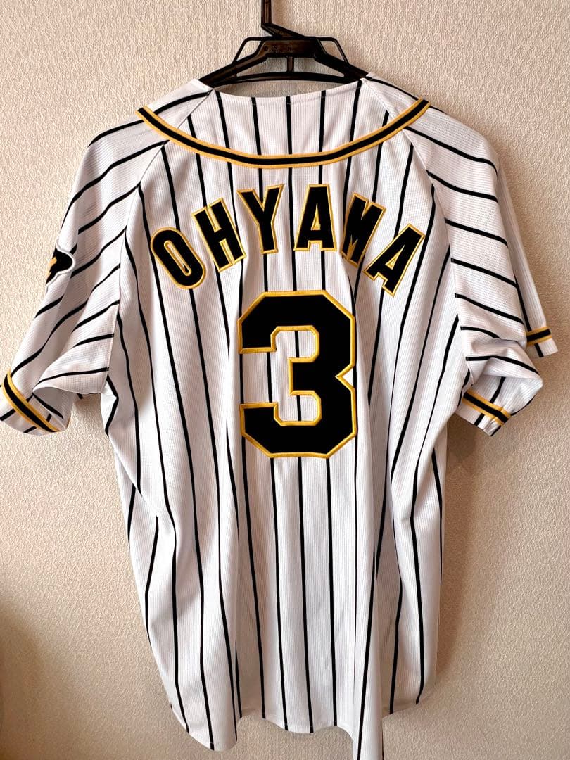 阪神タイガース　大山悠輔　レプリカユニフォーム　ホーム　2018〜2021　M