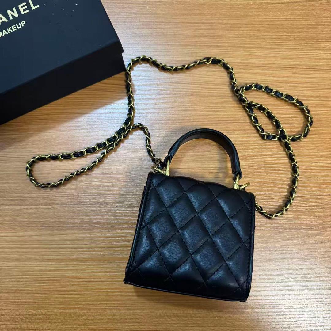 VIP限定 ノベルティ ブラック キルティング ショルダーバッグ