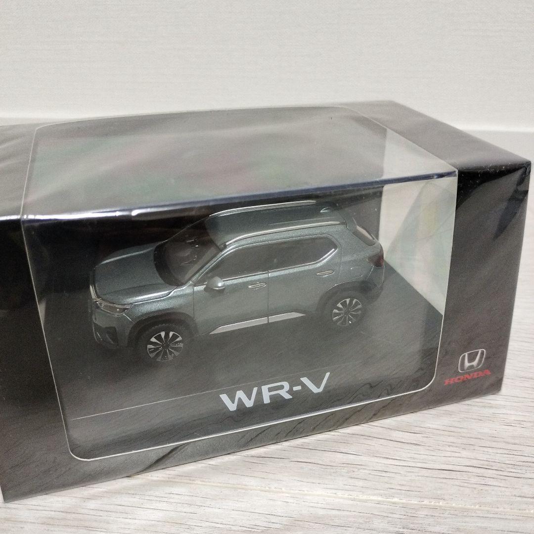 ホンダ WR-V　新品模型　 1/64スケールモデル メティオロイドグレー