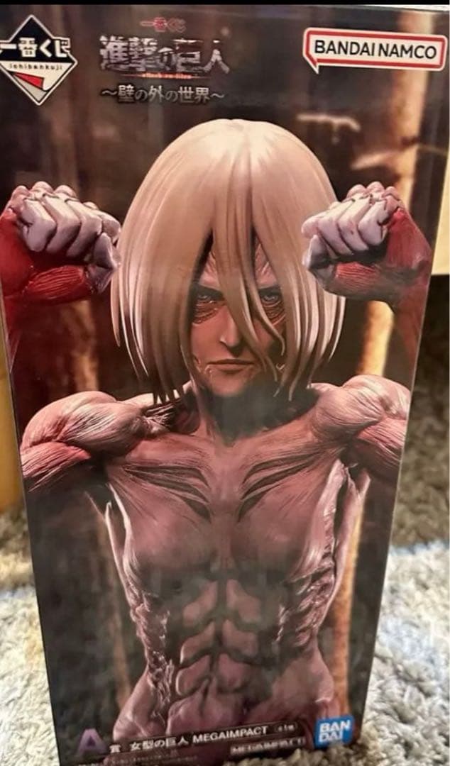 新品未開封　進撃の巨人 女型の巨人 MEGAIMPACT
