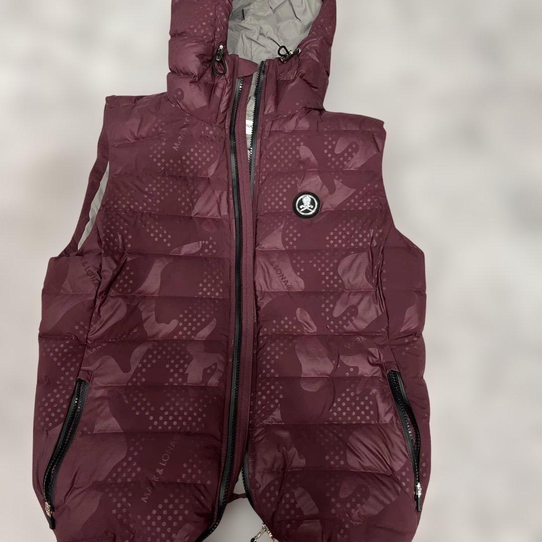 マークアンドロナゴルフ　ダウンベスト46