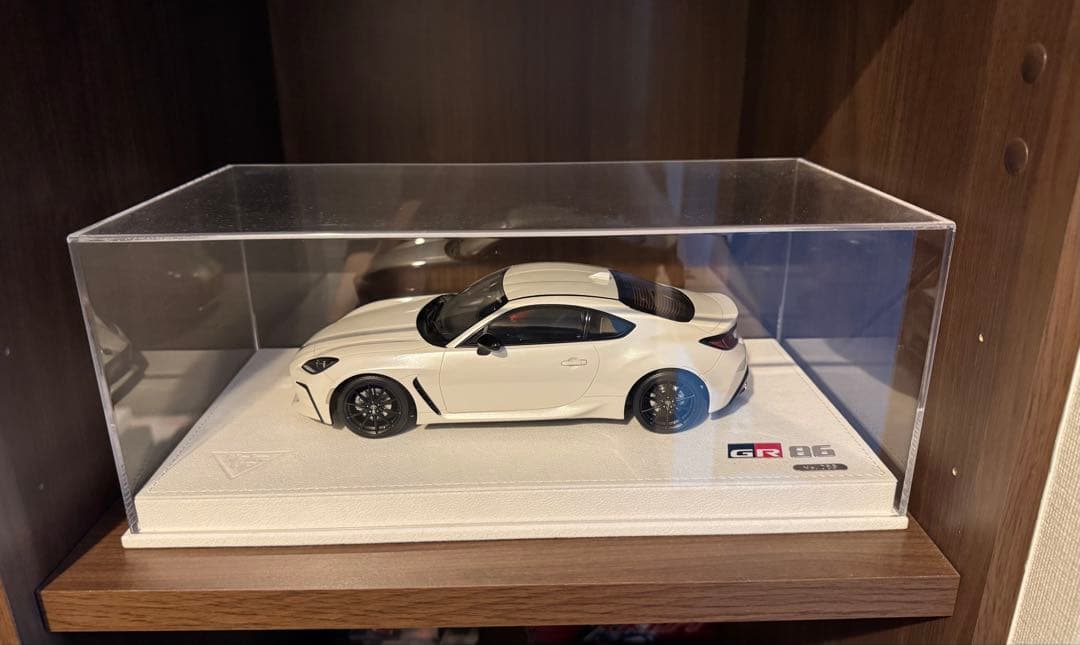 GR86 モデルカー 1/18 Pro Edition