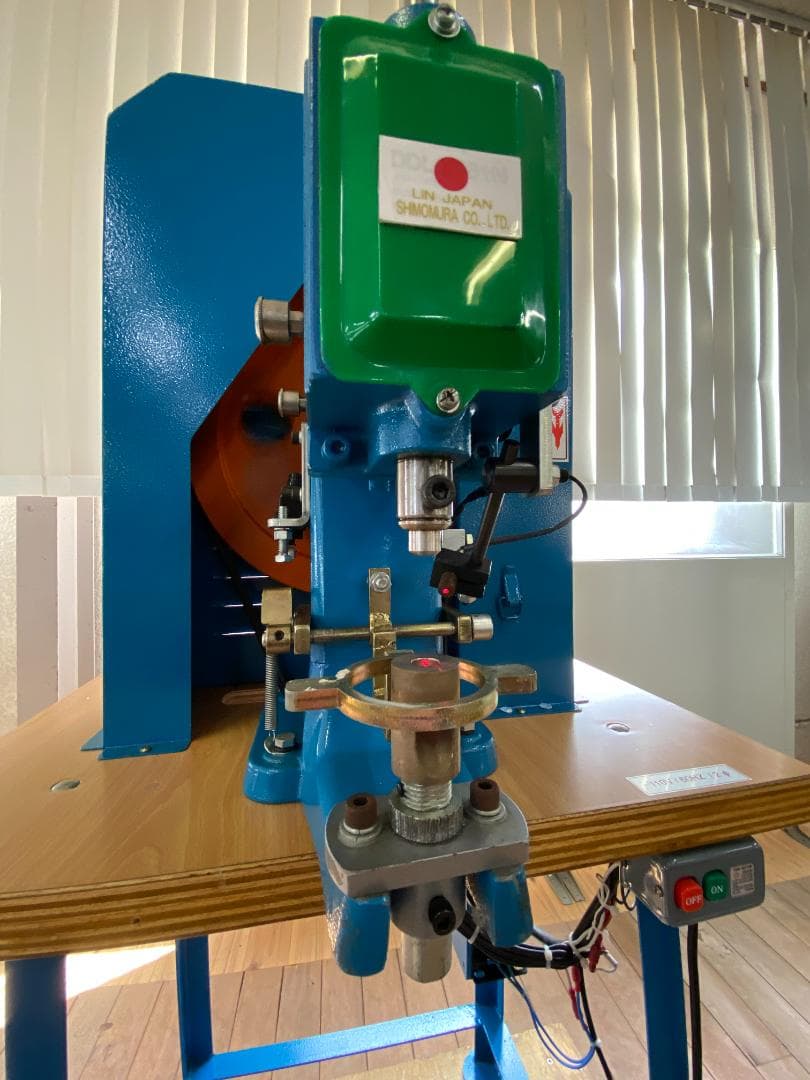 超強力穴あけ機　モデルNO　SMM-722-H型　レーザーマーカー付き