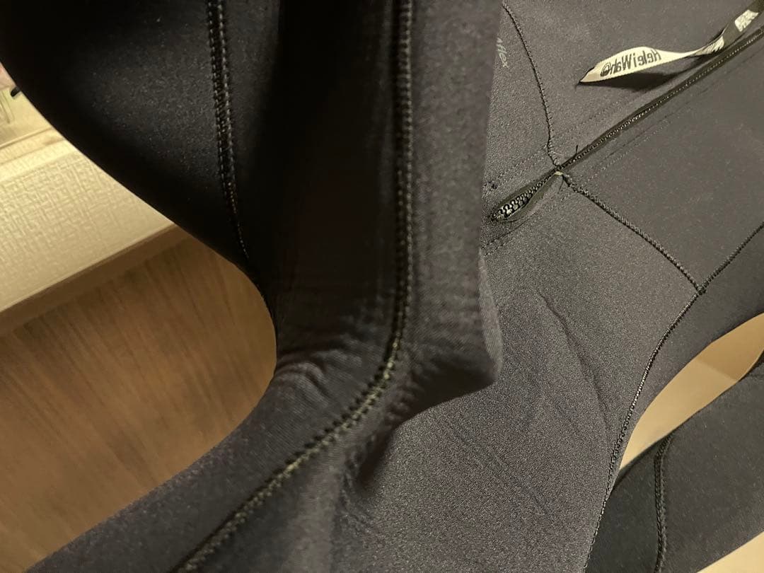 ヘレイワホ　5mm×4mm ウェットスーツ レディース フルスーツ XLサイズ