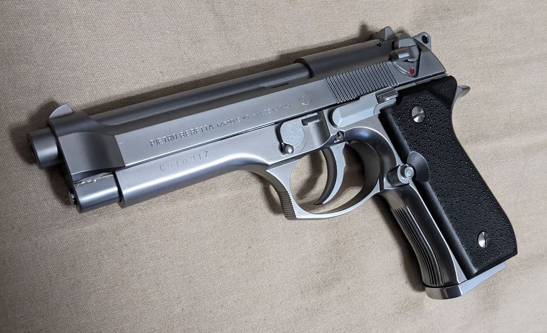 BERETTA M92F INOX 新日本模型 モデルガン