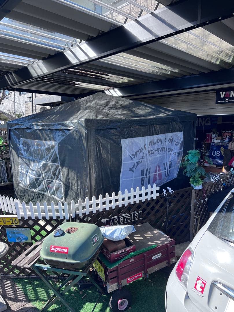 訳あり値引！3m×3m大きなテントハウス組立式2ヶ月使用譲ります。