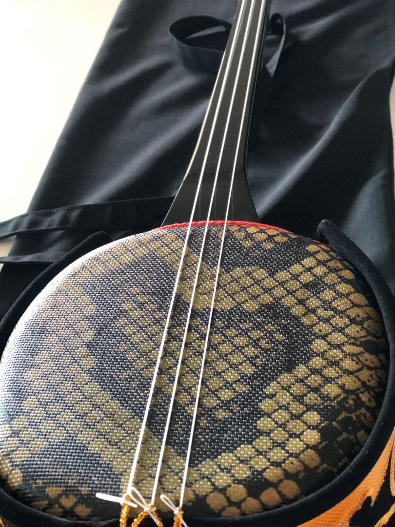 新品ミニ三線　布袋　爪付き