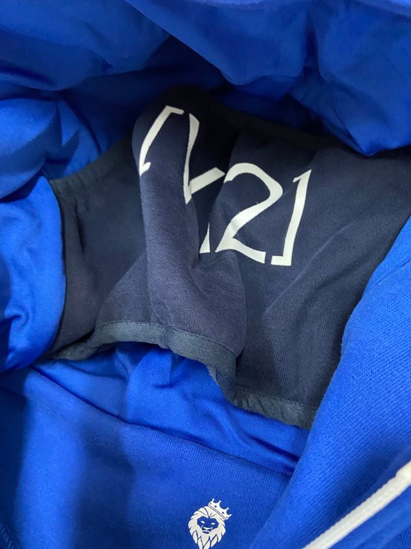 新品正規品【V12/XL】NECKPARKA ネックウォーマー内臓パーカー裏起毛