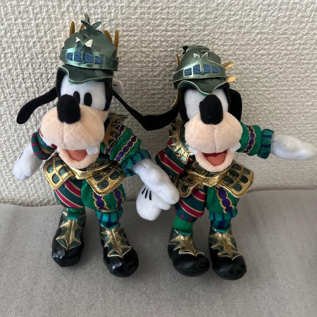 グーフィーぬいぐるみバッジ　マックスぬいぐるみバッジ2体　　　　まとめ売り