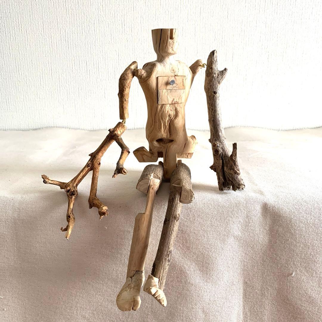✴︎Figure No.3 流木の木彫フィギュア作品✴︎引き出しと石　ハンドメイド