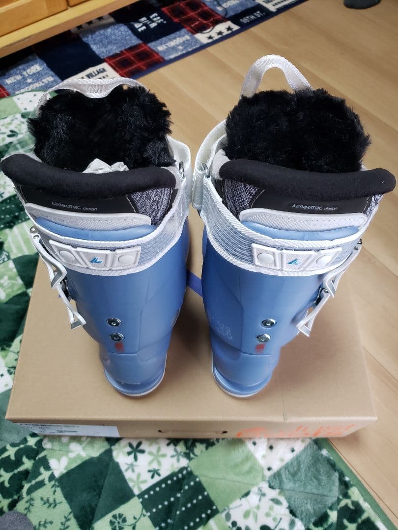 LANGE WOMEN'S LX 70 スキーブーツ (ライトブルー)