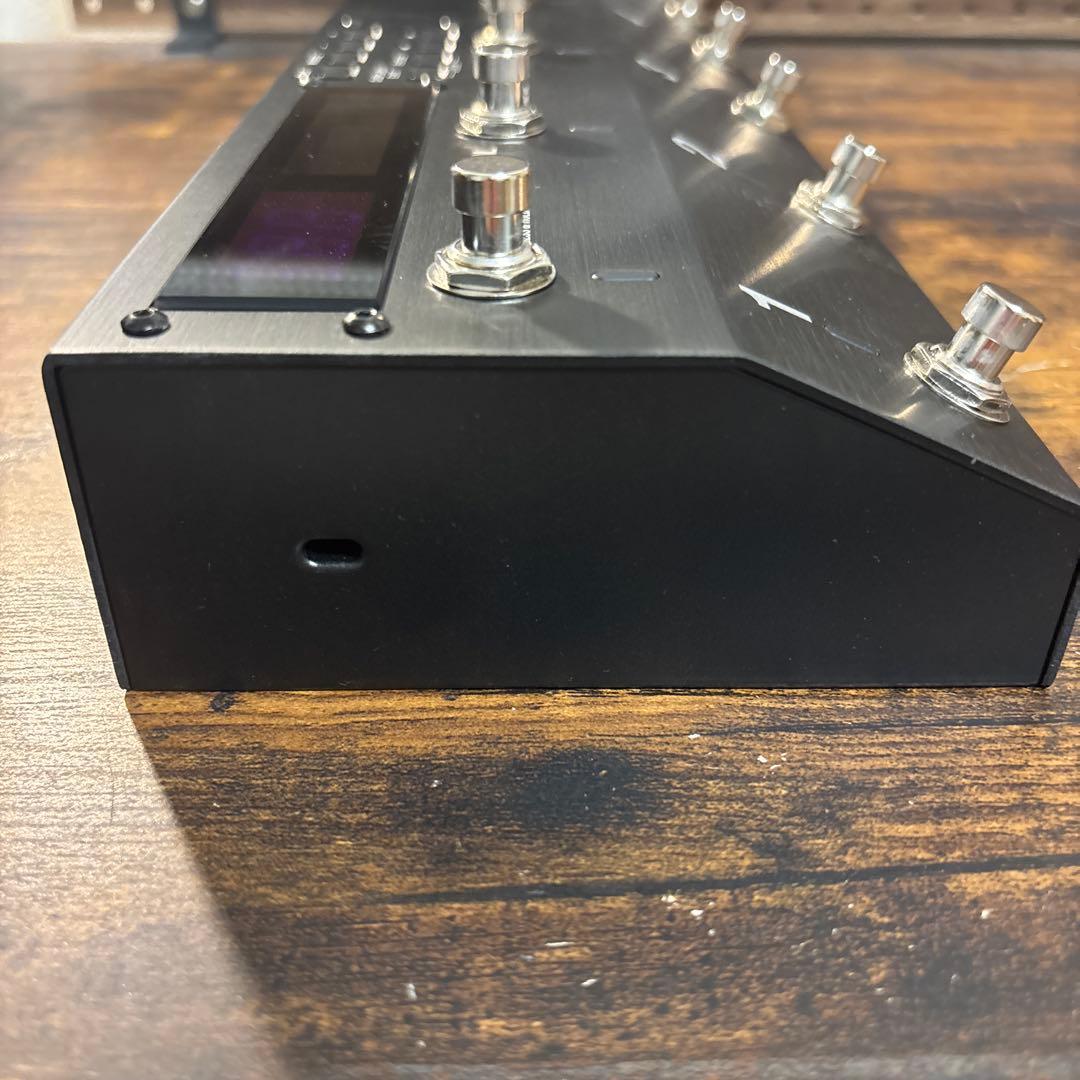 BOSS ES-8 スイッチャー