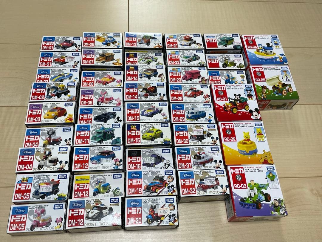 ディズニートミカ　タカラトミー ディズニーモータース 43台セット