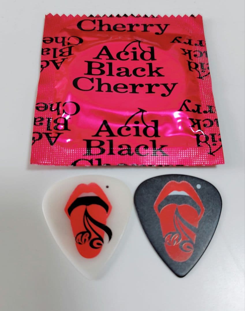 Acid Black Cherry ピック 2種　コンドーム