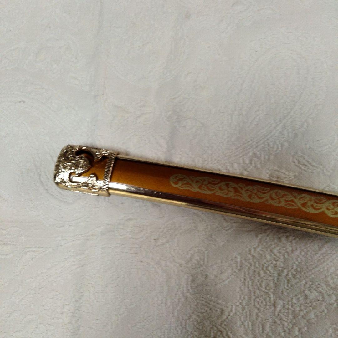 最終価格金色装飾の刀 鳥ハンドル付き端午の節句用模造太刀