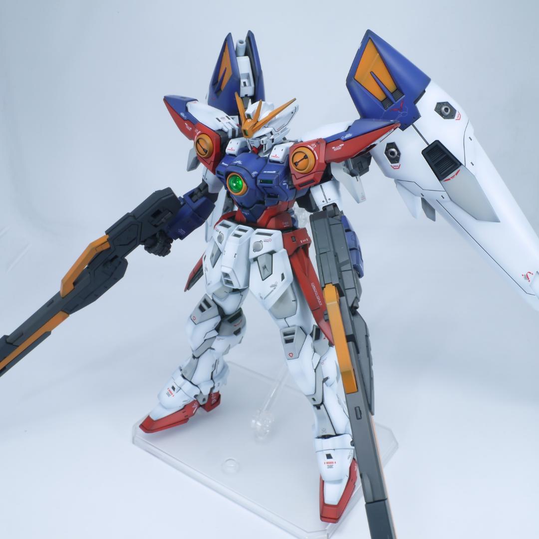 ガンプラ　RG ウイングガンダムゼロ　全塗装　完成品