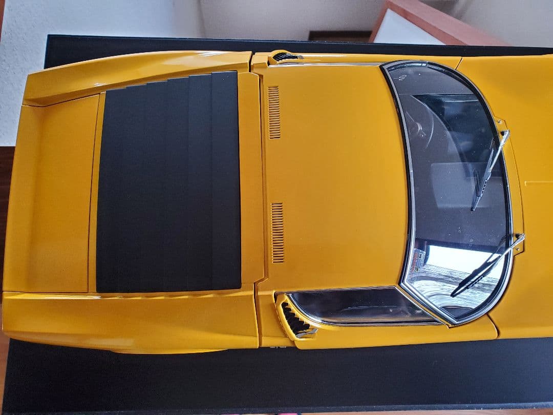 アシェット完成品　ランボルギーニ ミウラ S イエロー