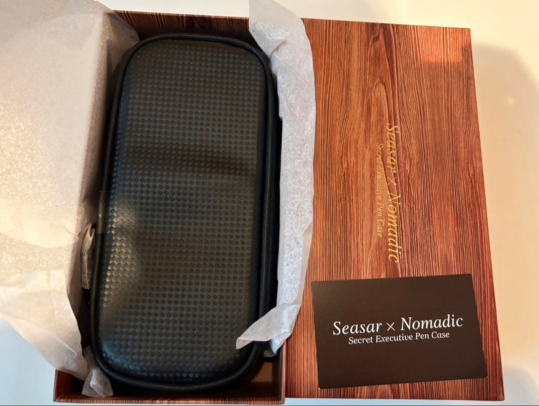 【新品】Seasar x Nomadic Secret Executive