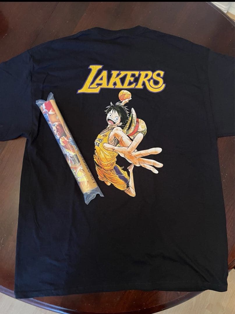 【非売品】ONE PIECE × LAKERS コラボTシャツ & ポスター