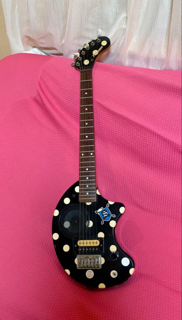 フェルナンデス　Zooさんギター　ランディローズモデル