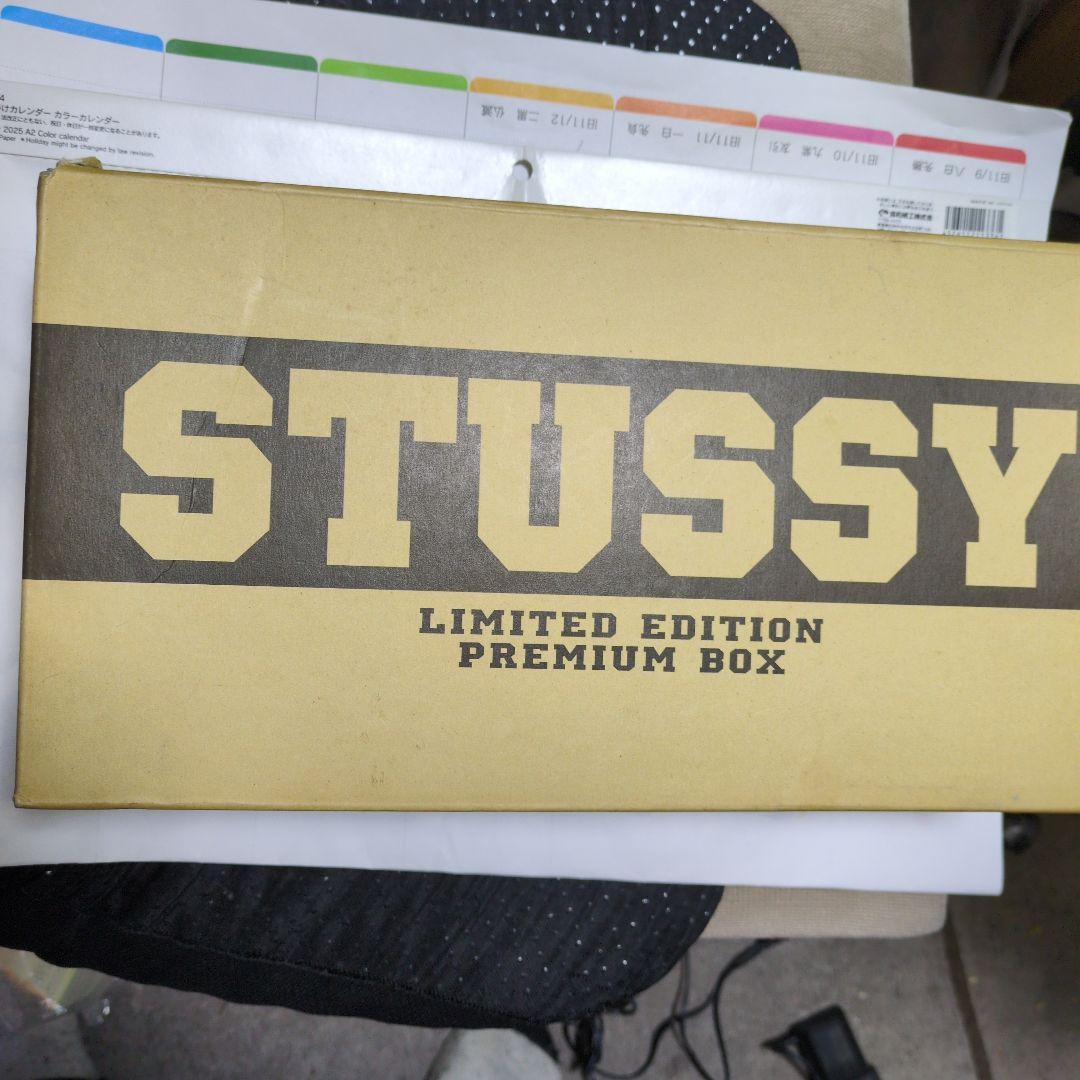 STUSSY 限定版プレミアムボックス 激レア3品タグ付き3つは使用したもの