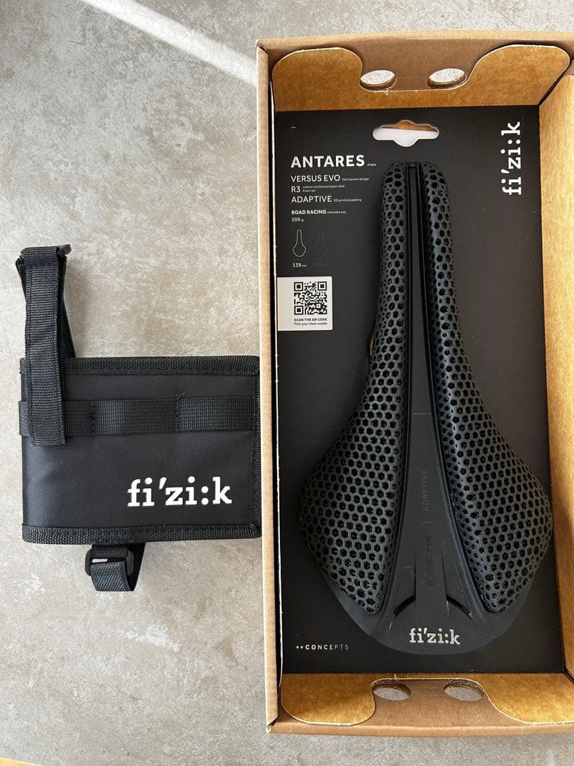 新品未使用オマケ付　ANTARES VERSUS EVO R3 ADAPTIVE