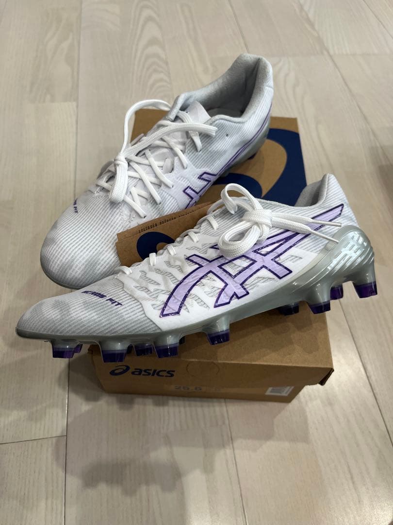 新品未使用★アシックス DS LIGHT ACROS3／WHITE 25.5㎝