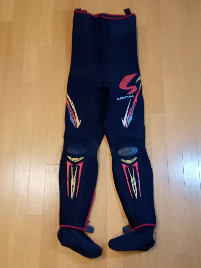 超美品　ダイワスペシャルドライタイツ SP-4009DR LA