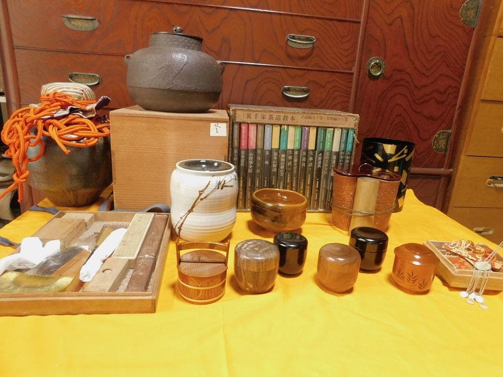 お茶道具まとめての1部・茶壷（茶入れ）です