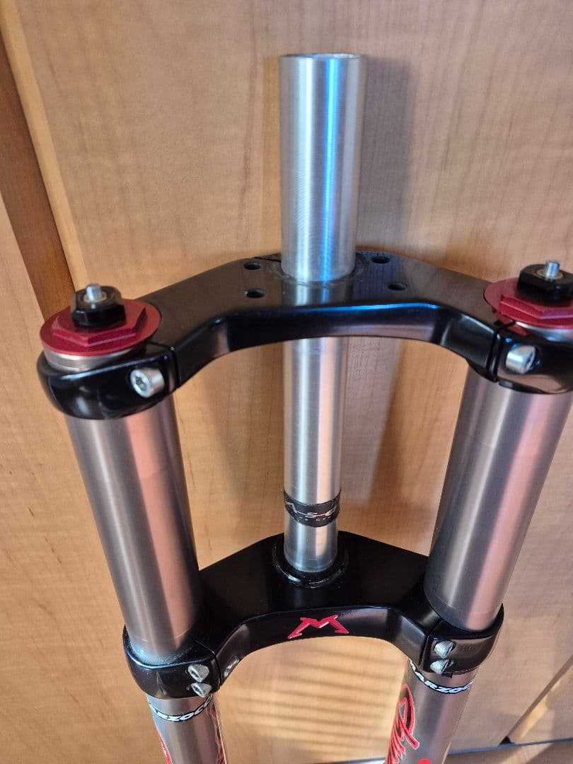 マルゾッキ shiver MTB 用倒立フロントフォーク