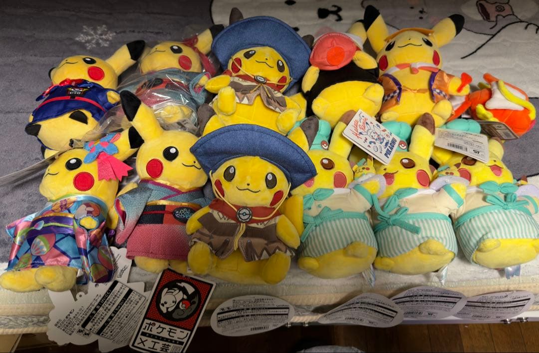 ピカチュウ ぬいぐるみ12セット