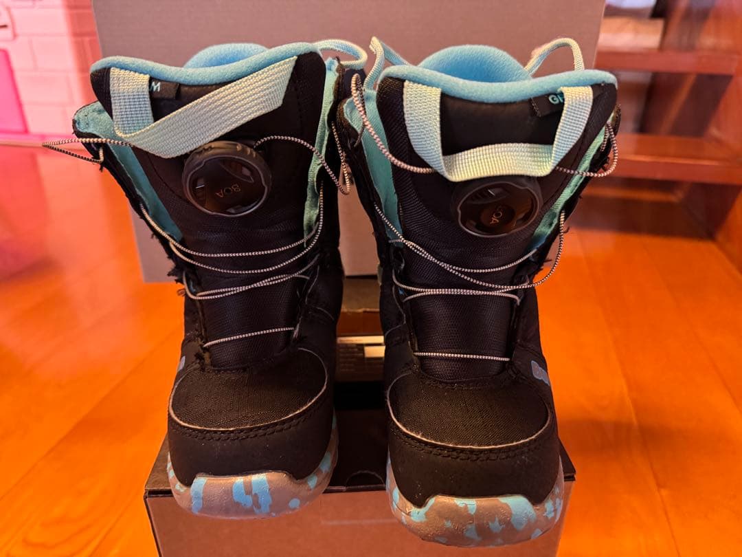 Burton GROM BOA18.5センチ　のブーツです。