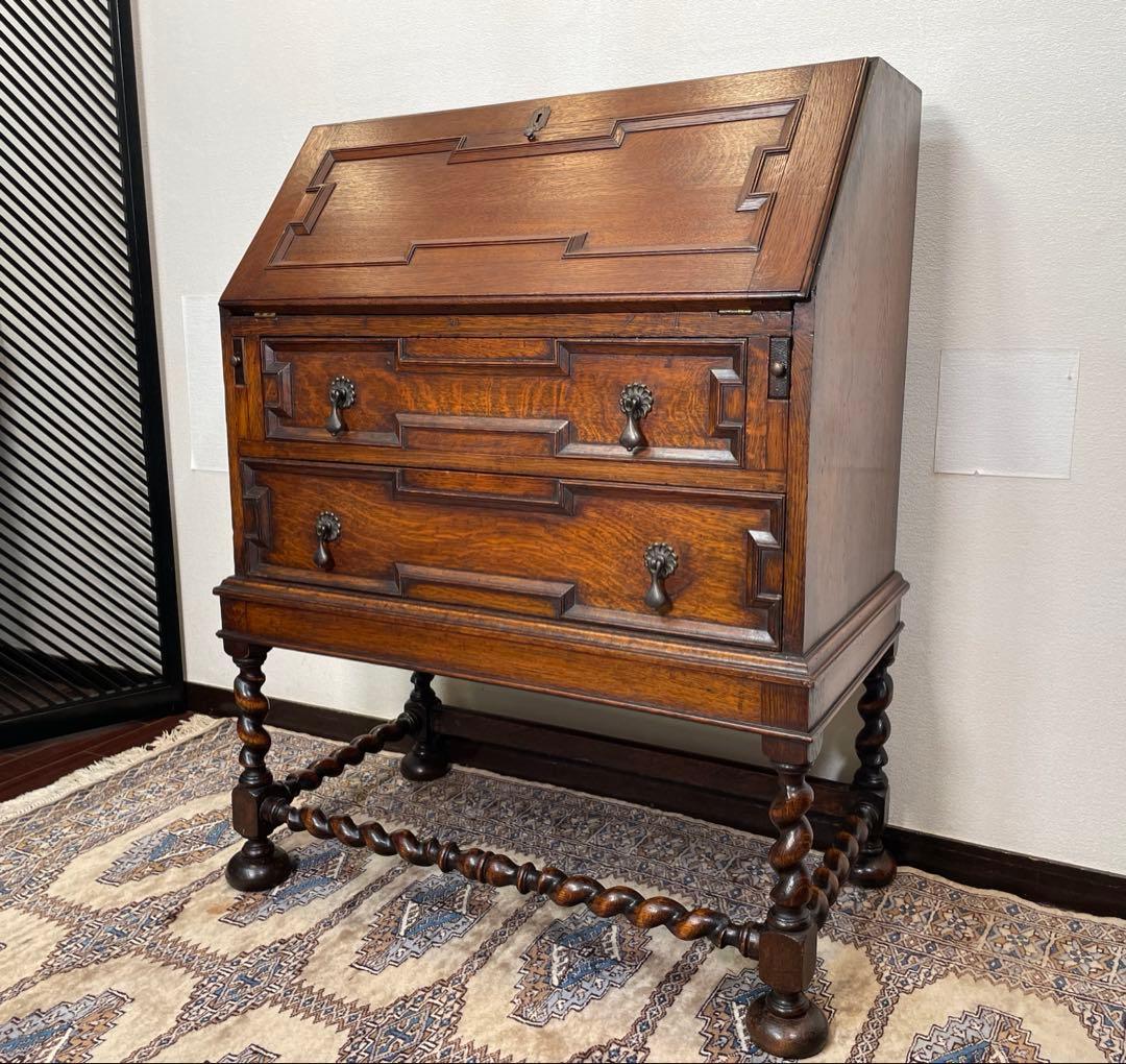 端正なフォルム♪ 英国 アンティーク ライティングビューロー ツイストレッグ