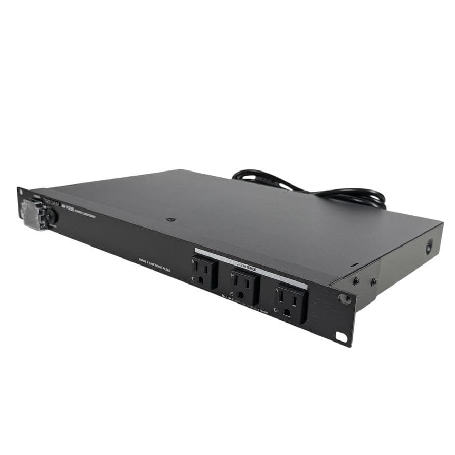 美品・TASCAM パワーディストリビューター/コンディショナー AV-P250