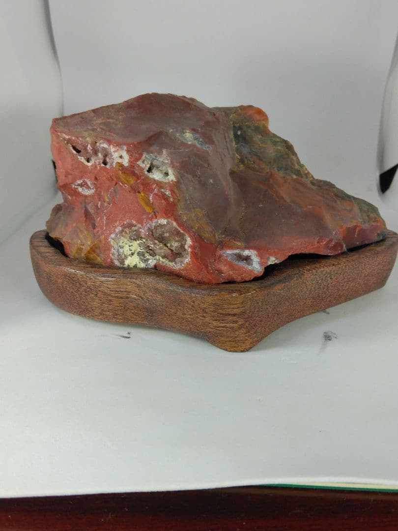 佐渡羽茂五色石