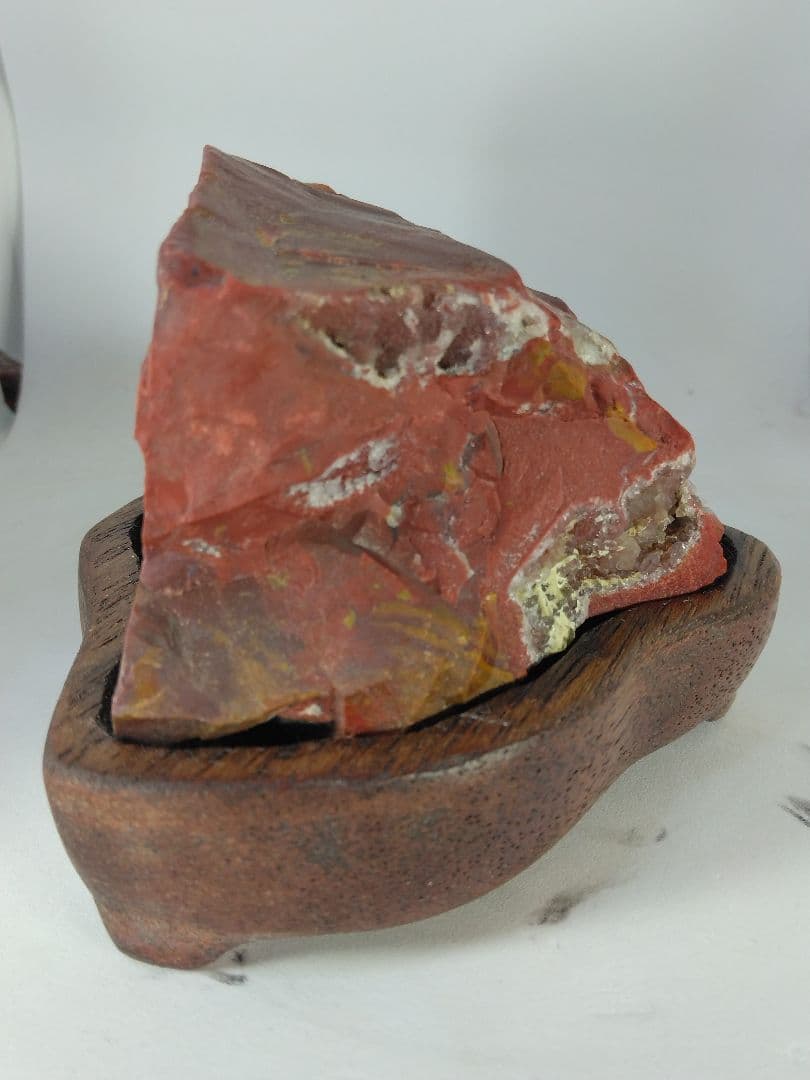 佐渡羽茂五色石