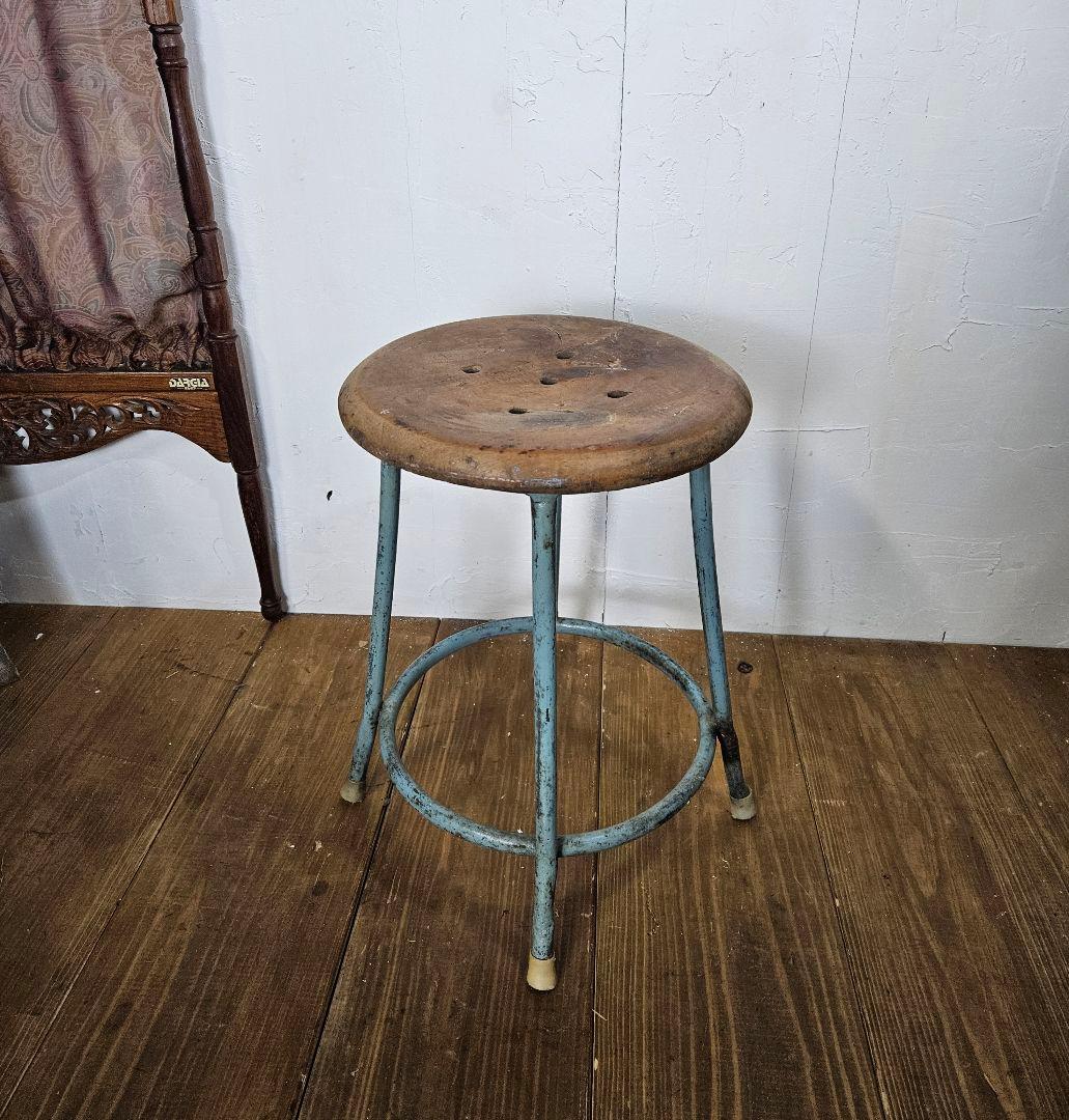ヴィンテージ 鉄脚のスツール 丸椅子 チェア インダストリアル インテリア