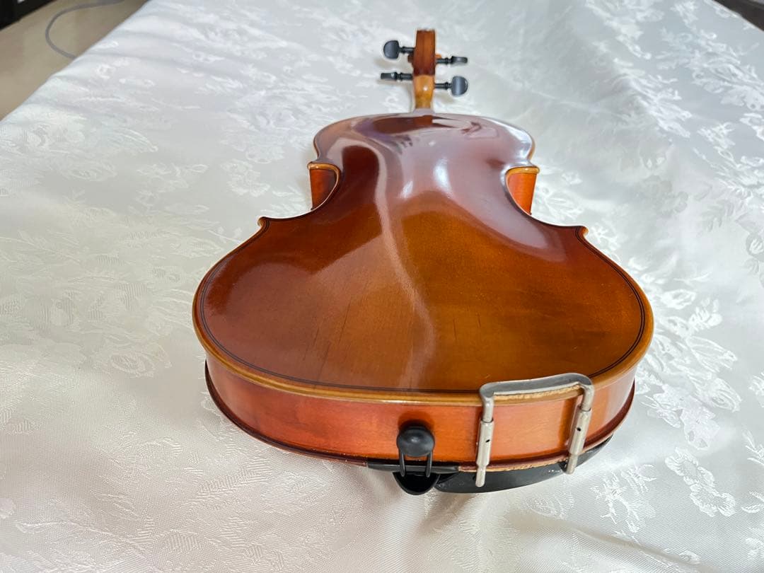 バイオリン　スズキ　SUZUKI 鈴木　楽器を守る丈夫なハードケース付き