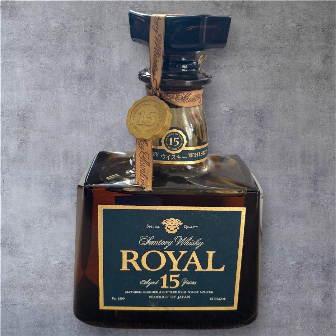 【古酒】サントリー　ウイスキー　ローヤル　プレミアム１５年