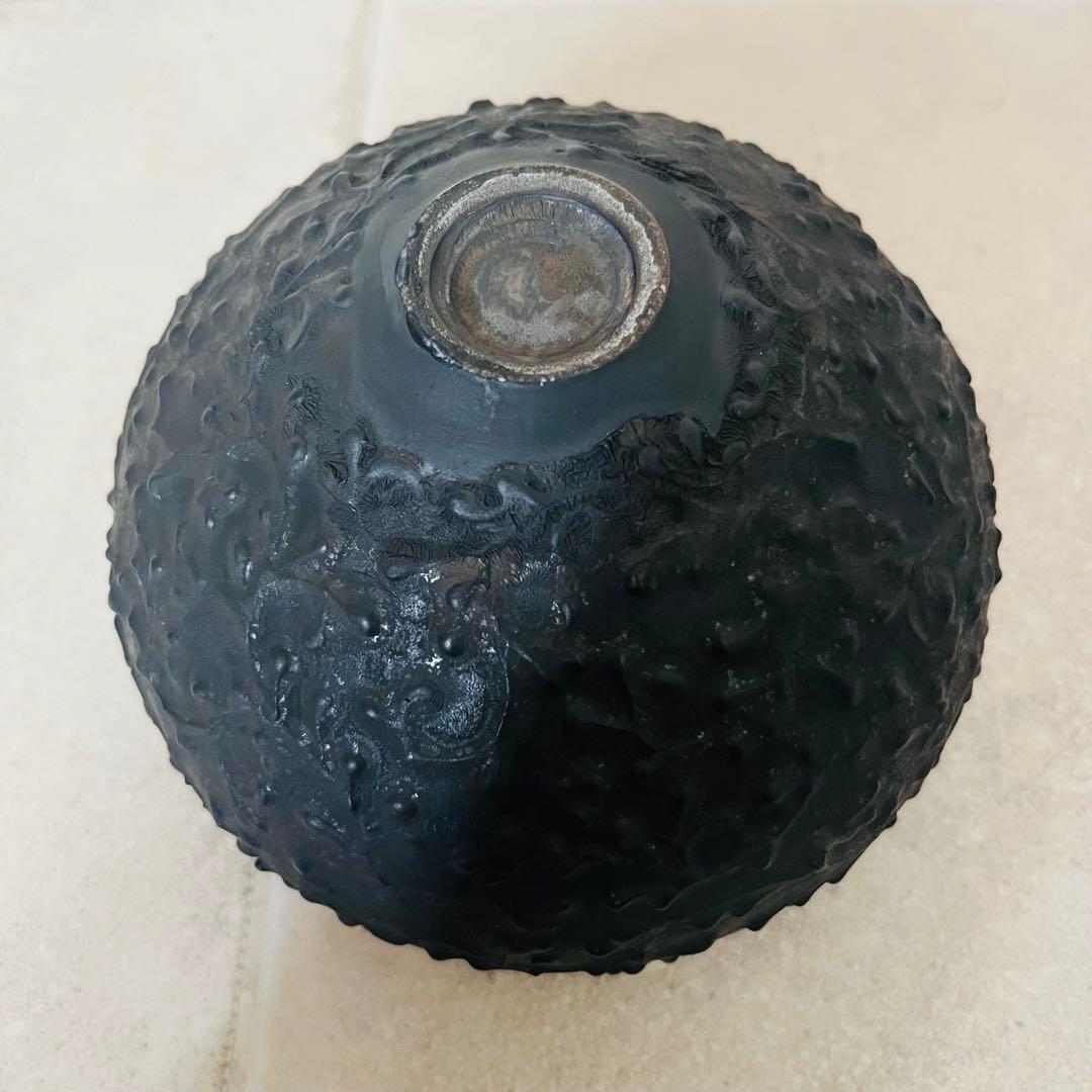 陶芸家　伊藤剛俊　黒　器　透かし彫り