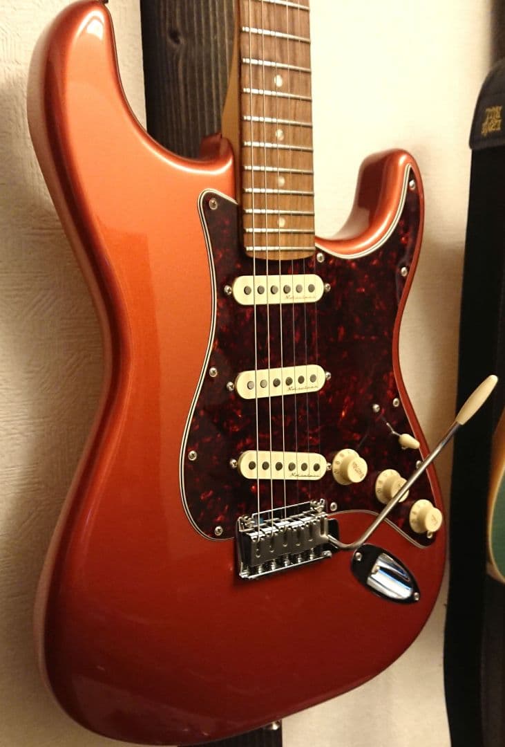 ギター Fender MEX Player Plus Stratocaster