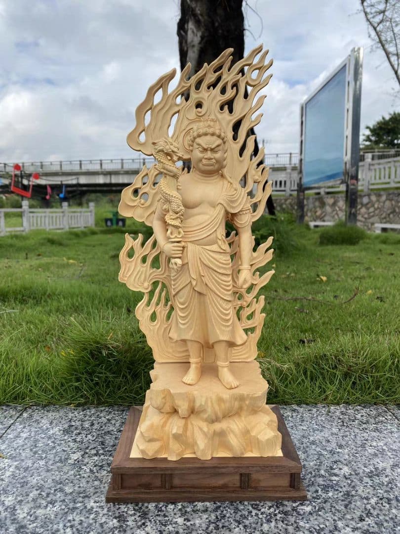 【修縁堂】仏像立像 一刀彫り 仏師彫り 手作り 木彫り細密彫刻 不動明王像