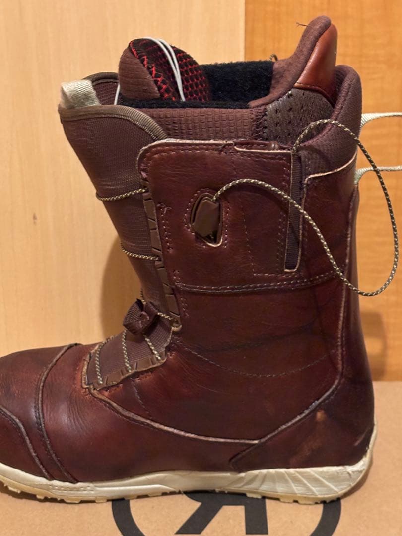 バートンアイオンレザー