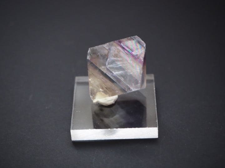 フローライト　イリノイ産　イエローパープル　蛍石　鉱物【B-2】