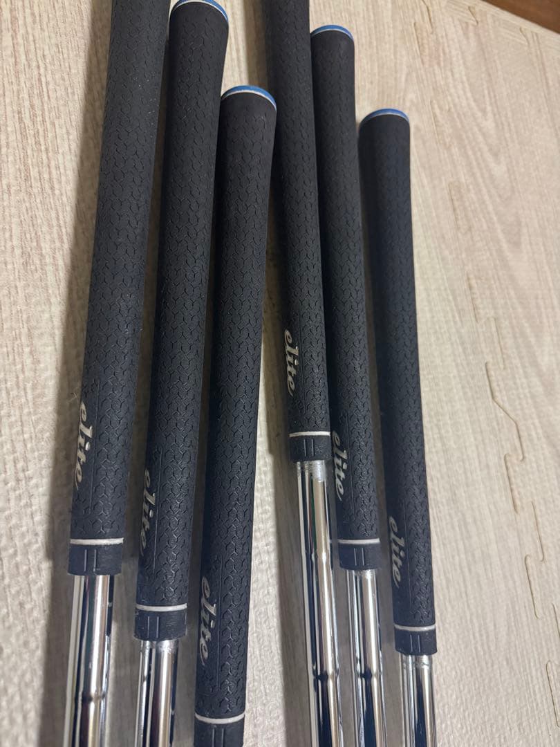 スリクソン　zxi5 TOUR White AMG 5-P 6本