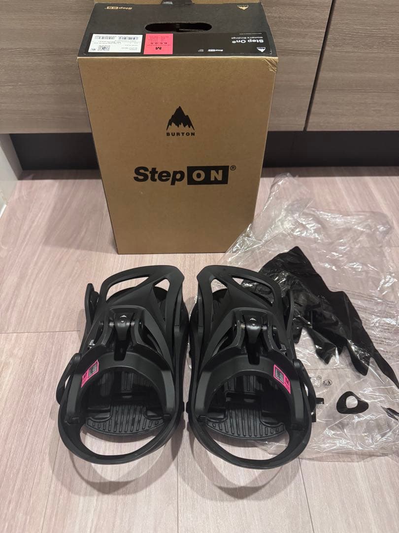 Burton Step On レディース ビンディング Mサイズ 1度使用 美品