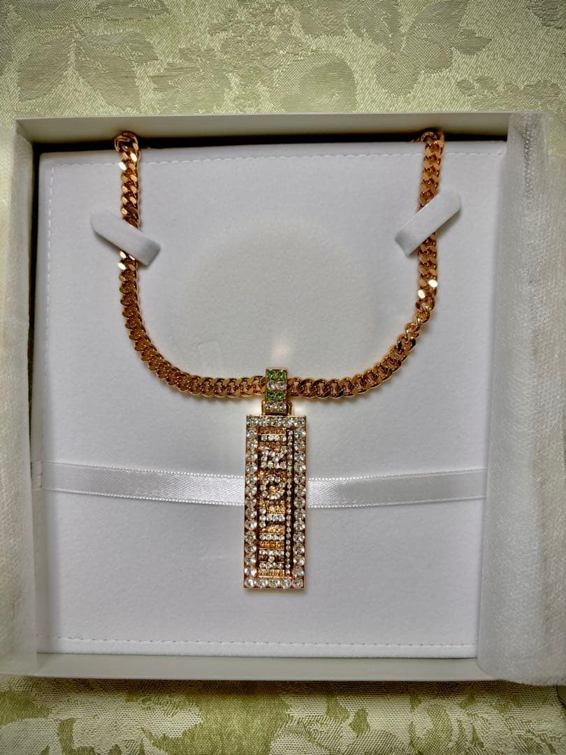 斎藤ひとりさんのペンダント　ネックレス　グリーン