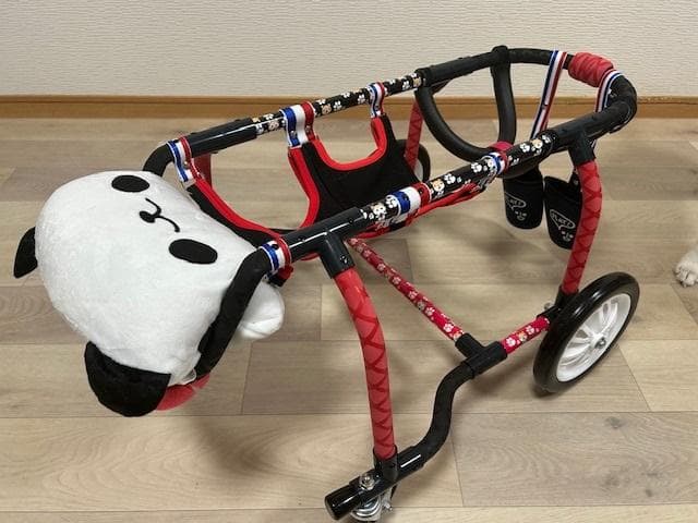 犬の車椅子、柴犬用４輪車、犬用車椅子