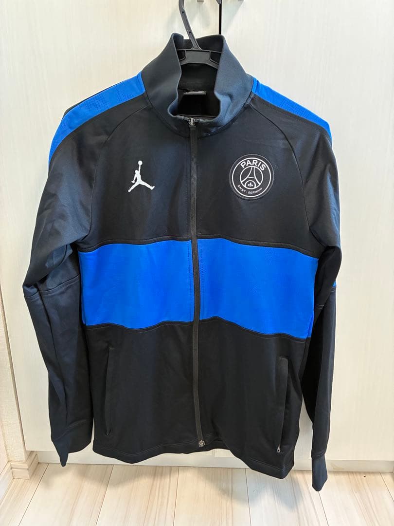 【SHG:中古】パリ・サンジェルマン　トレーニングウェアセットアップ