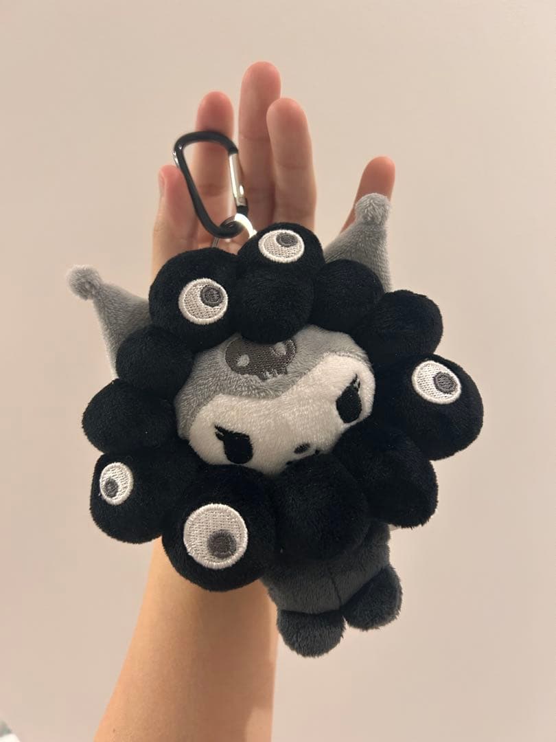 黒　ミャクミャク　クロミ　カラビナ